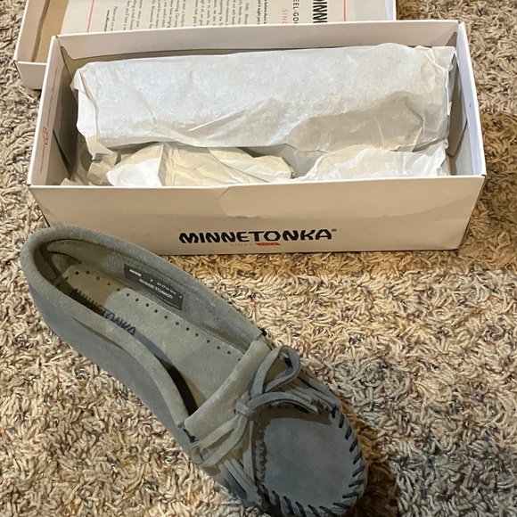 Minnetonka Women's Soft Gray Moccasins - Picture 1 of 4